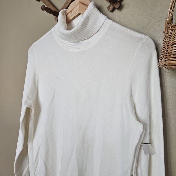 Chico’s Ivory Turtleneck Sweater NWT – Size 1 (M/L) – Cream Knit Pullover - Picture 2 of 7